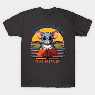 cute mouse surrounded by books T-Shirt